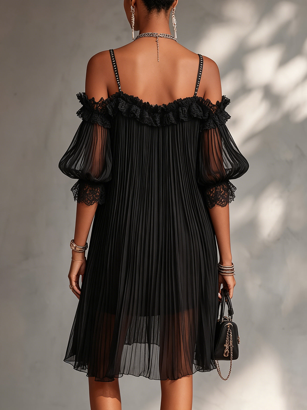 Zuzanna | Elegancka czarna sukienka