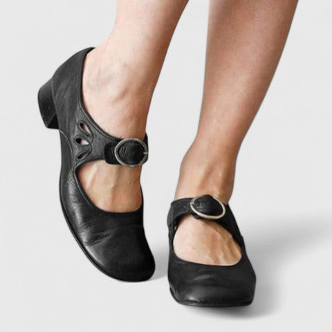 Celina – ażurowe buty Mary Jane, czarne