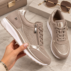 Czesława – beżowe sneakersy z bliska
